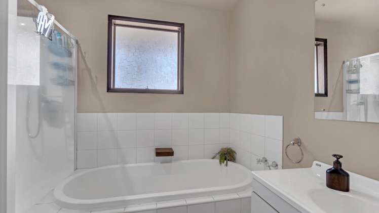 10 Jade Place Parklands_13