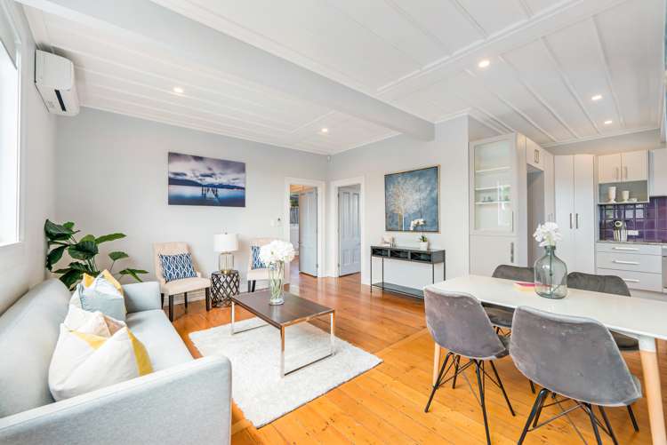 26 Archibald Road Kelston_8