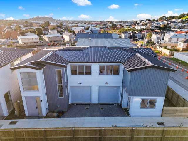 1/10 Playfair Road Mount Roskill_2