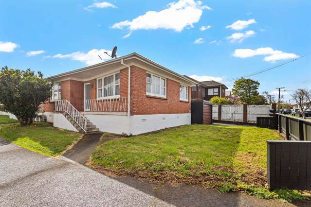 Charming Two-Bedroom Brick & Tile with Study