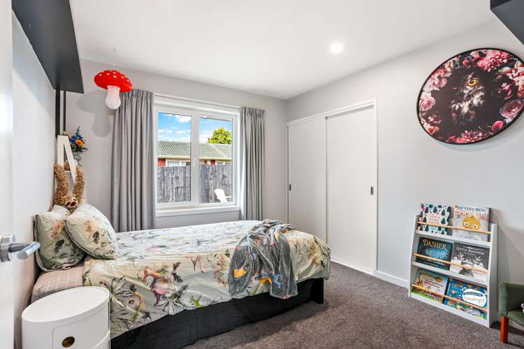 43 McClintock Road Massey_16