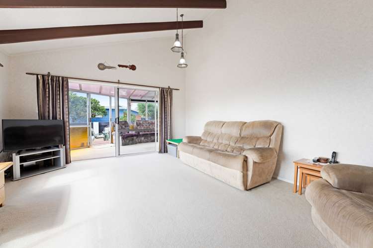 22 Fairview Avenue Opaheke_9