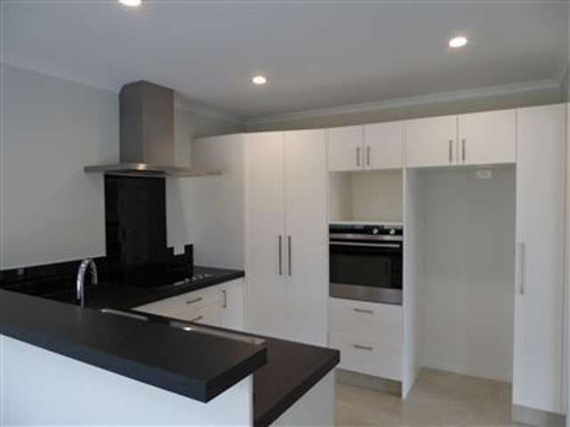 8 Himalayan Close Judea_1