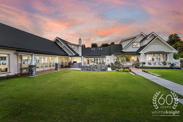 GRAND 767m2 ESTATE on a Prestigious 2162m2 Site