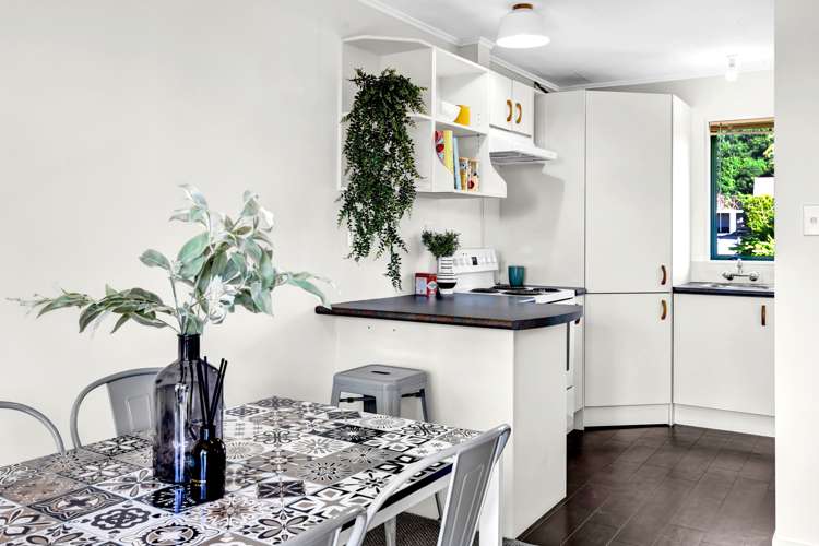 94 Riversdale Drive Merrilands_22