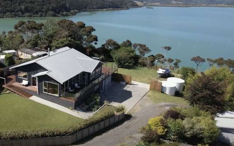 23 Lewer Street Whangaroa_4