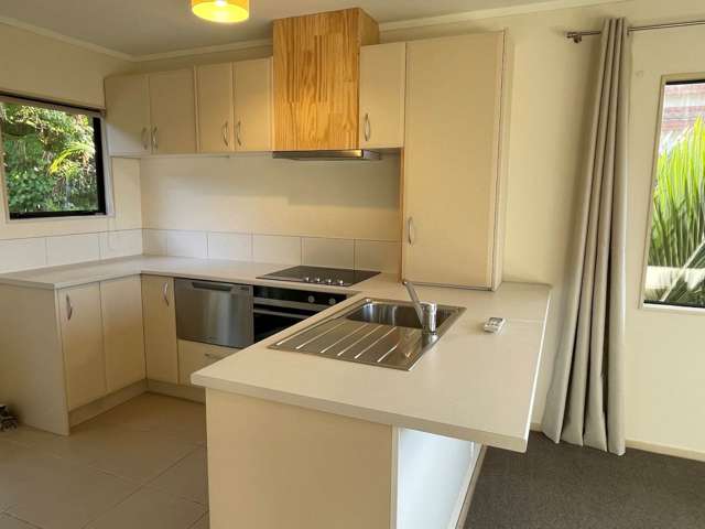 899a East Coast Road Northcross_4