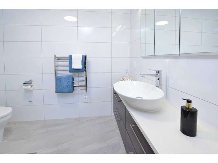 37 Panorama Heights Orewa_16