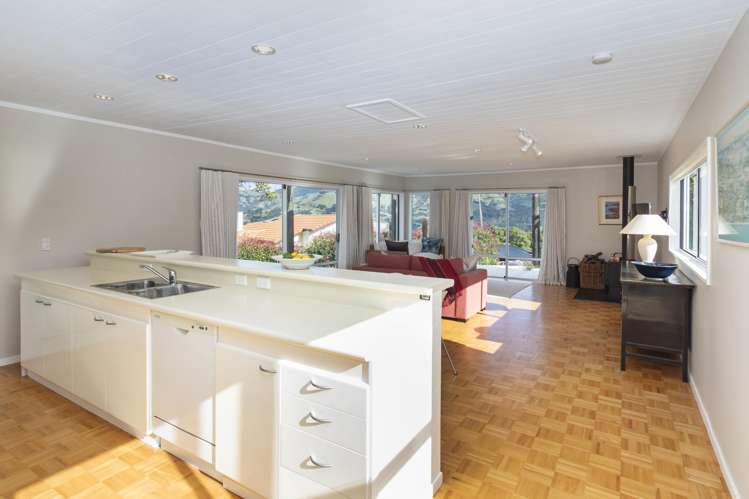 24 and 26 Ngaio Grove Duvauchelle_6