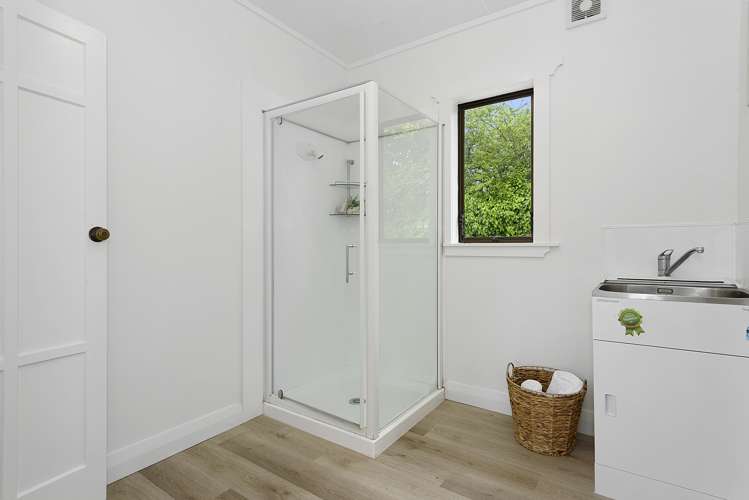 94 Naylor Street Hamilton East_9