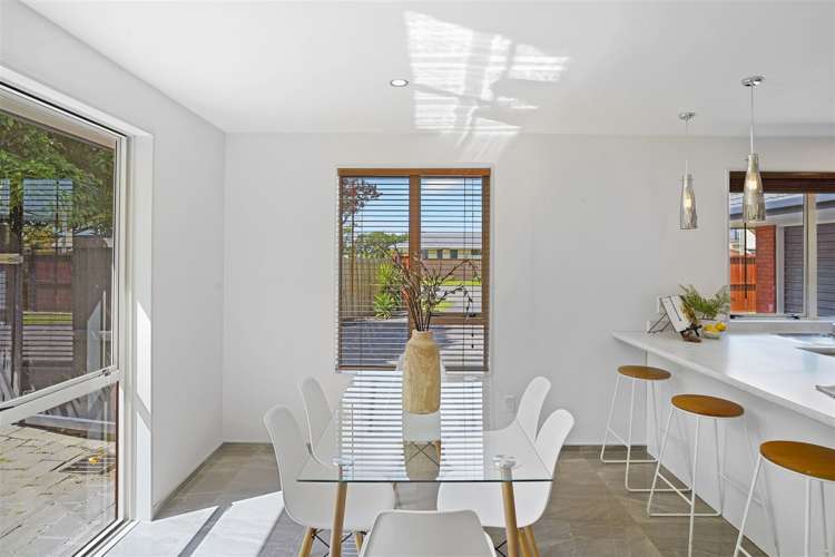 11 Bishopsworth Street Hillsborough_5