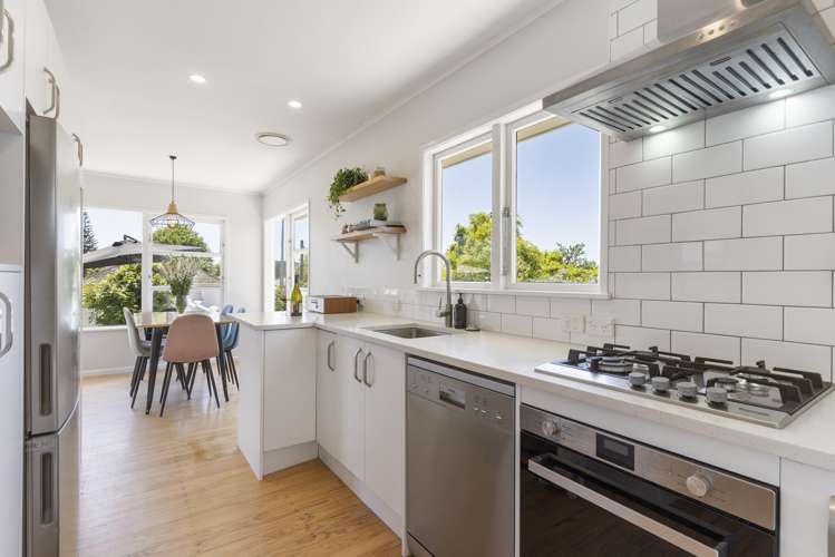 55 Fairclough Road Beach Haven_6