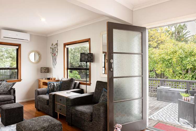 207 Leo Street Akina_13