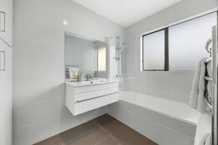 2/14 Longford Street Mount Wellington_8
