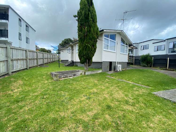 591 Massey Road Mangere_9