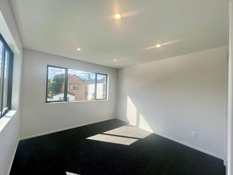44C Sylvan Crescent Te Atatu South_18