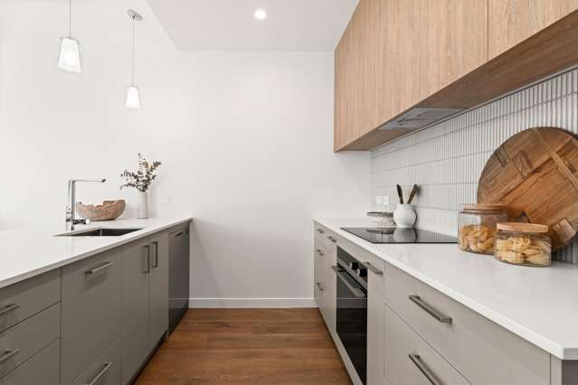 34 Matau Crescent Frimley_4