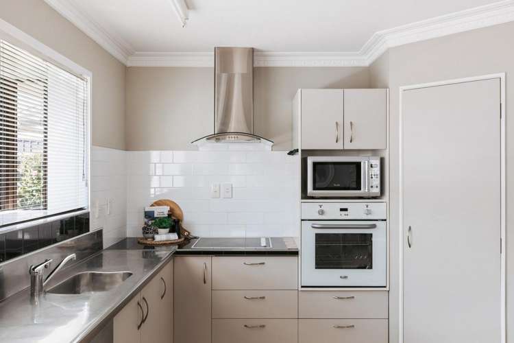 4 Goods Road Otumoetai_15