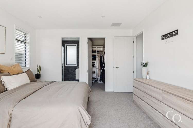 51 Kahuparere Crescent Pyes Pa_20