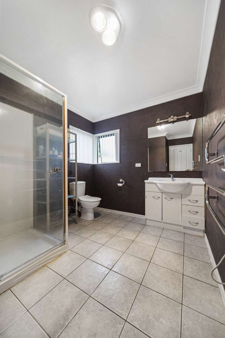 11 Crannich Place Wattle Downs_17