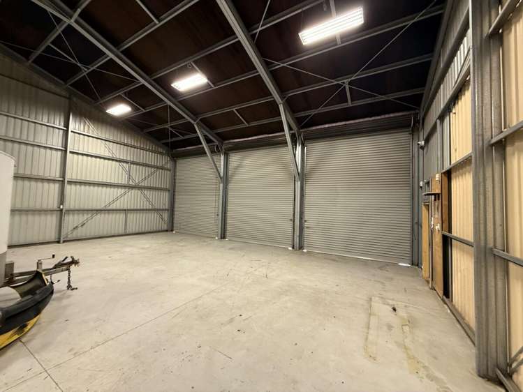 8A Swans Road Bell Block_3