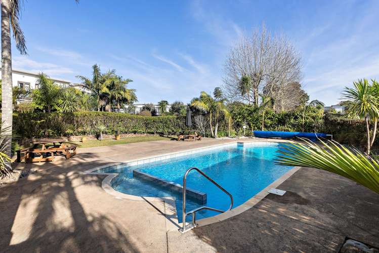 25/92 Bush Road Albany_10