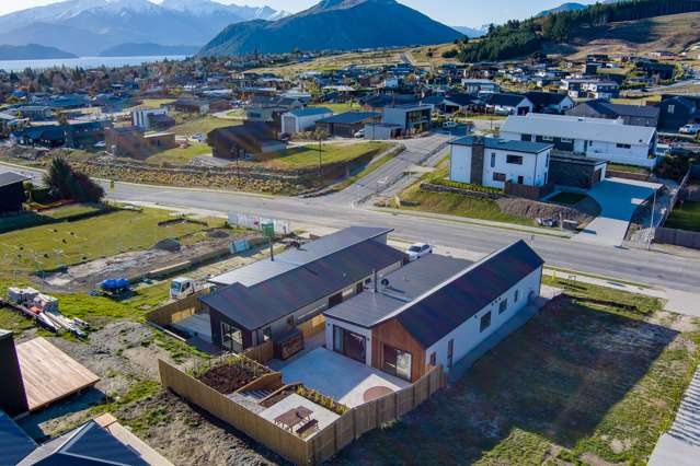 209 Aubrey Road Wanaka_3