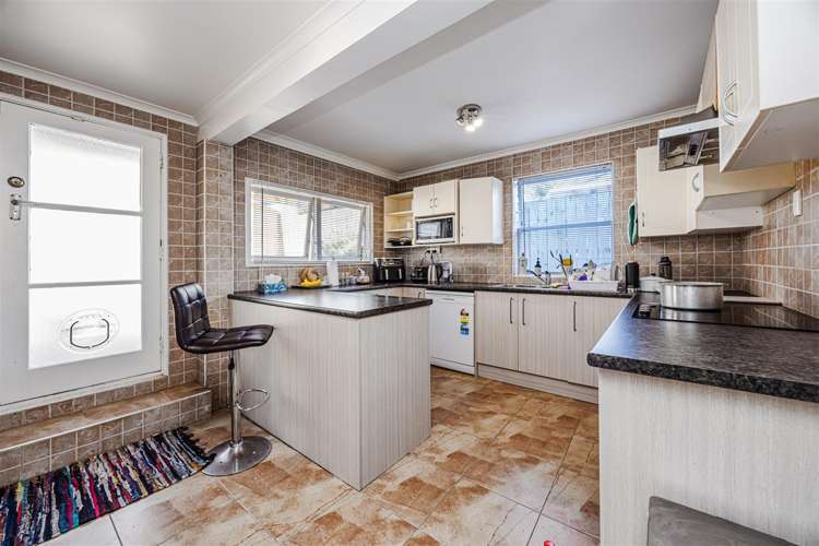 9 Malvina Place Bucklands Beach_8