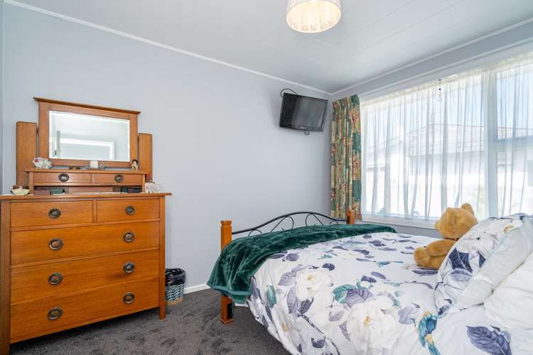 99a Easther Crescent Kew_9