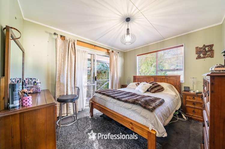 60 Larchmont Grove Totara Park_7