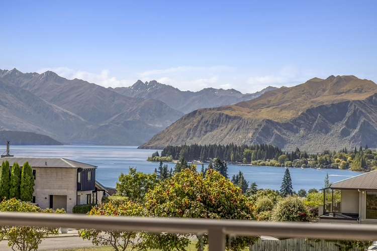 170 Stone Street Wanaka_0