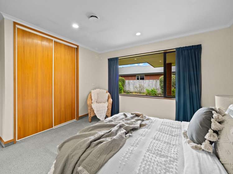 86 Pages Road Allenton_16