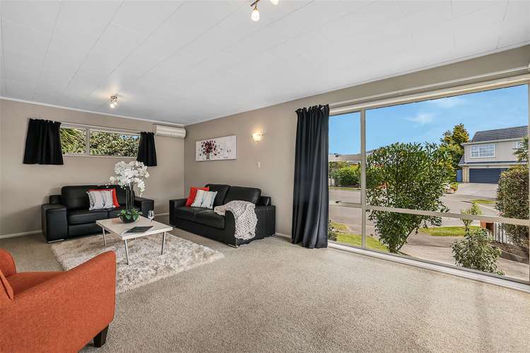 6 Larkhill Place Russley_6