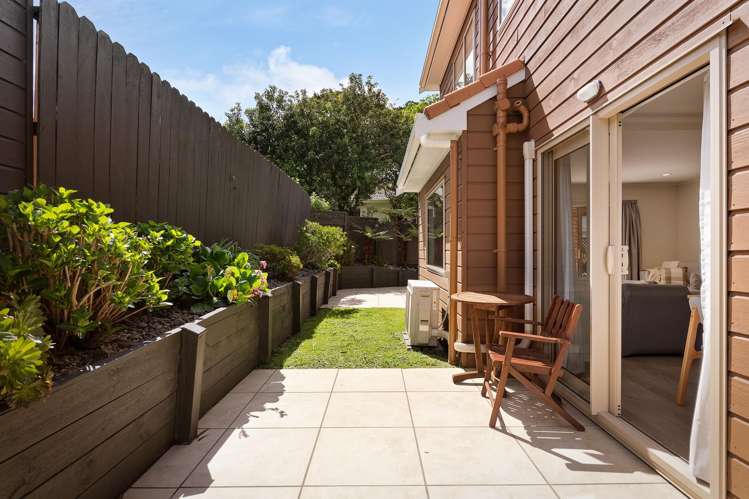 1/205 Abbotts Way Remuera_14