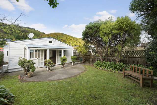 16 and 16A Oroua Street Eastbourne_2