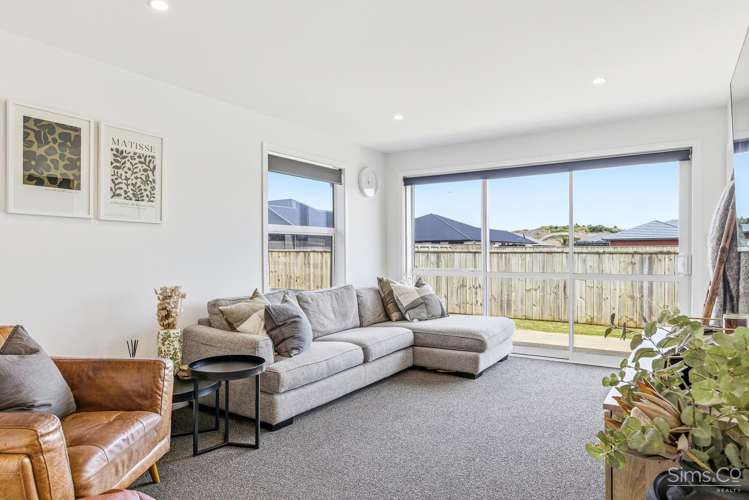 9 Simon Street Tawhero_18