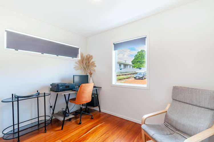 25 Ford Avenue 11601_7