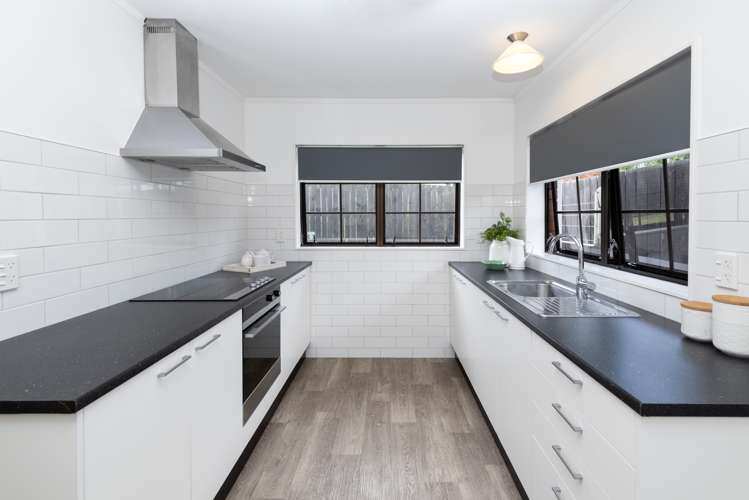 1/50 Wellington Street Howick_8