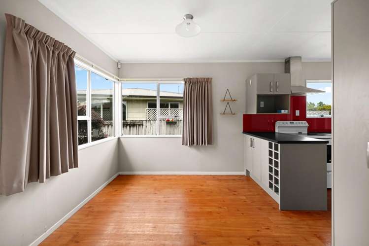  5 Brookbank Place Glenview_2