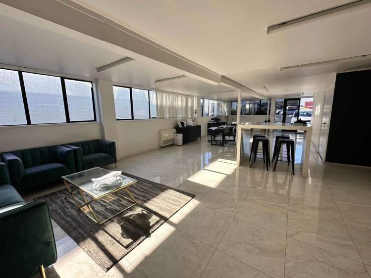 124 Captain Springs Road Onehunga_9