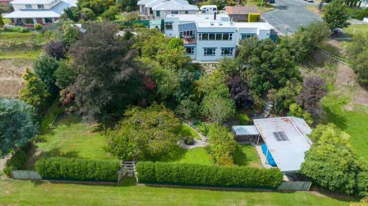 11 Rock Street Gore Surrounds_23