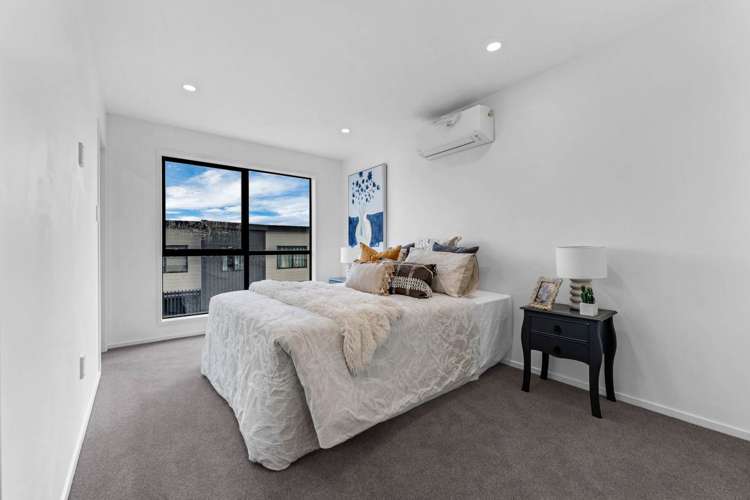 A-D/3 Christie Street Mt Roskill_12