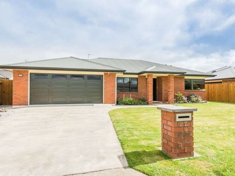 27 Gilligan Close College Estate_25