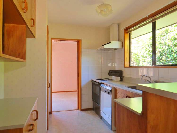 24 Peebles Drive Hei Hei_5