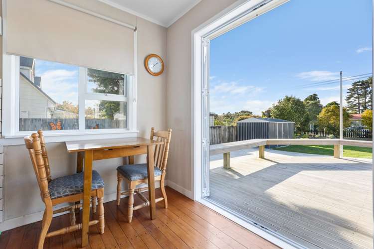 16 Cumming Street Okato_7