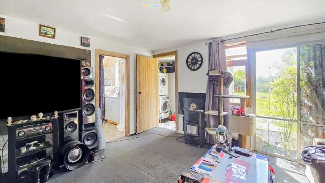 162 Gibson Quay Hokitika_4