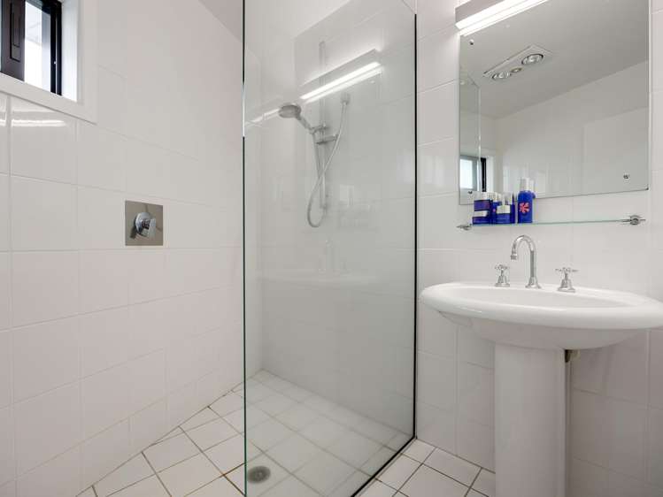 6 Charmaine Crescent Chartwell_11