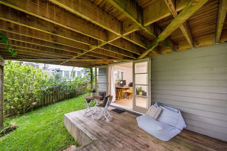 669 Beach Road Rothesay Bay_27