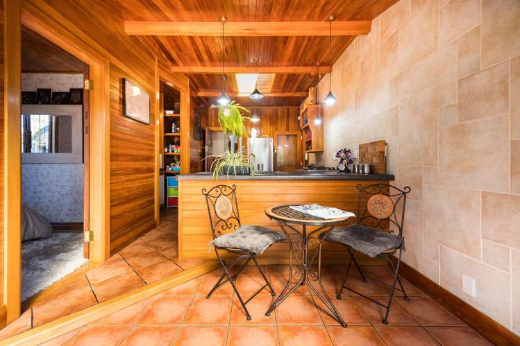 18 Miro Street Takaro_13