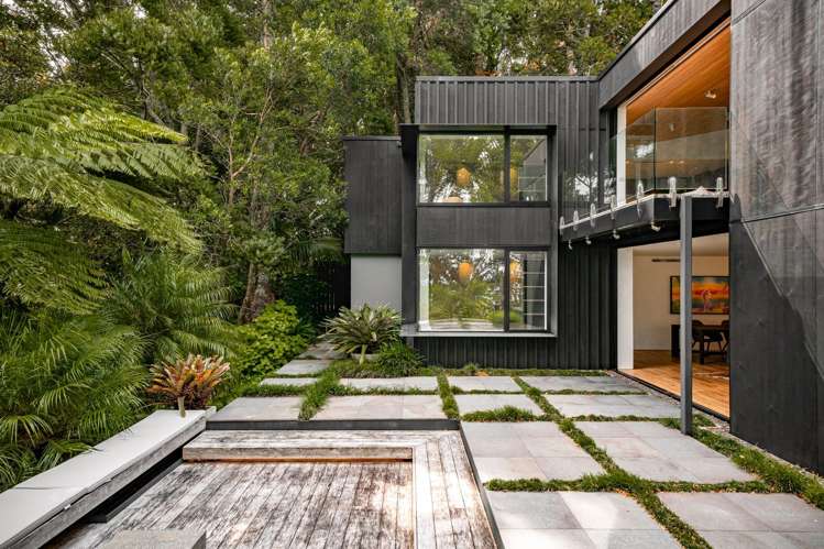 34 Arapito Road Titirangi_21